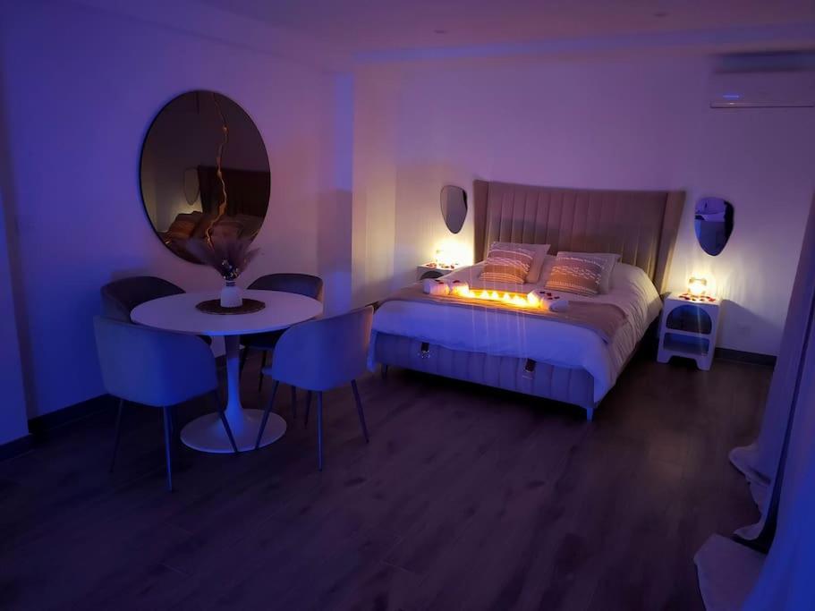 Love Room - Cocon Room - Toulon - 奥利奥斯 外观 照片