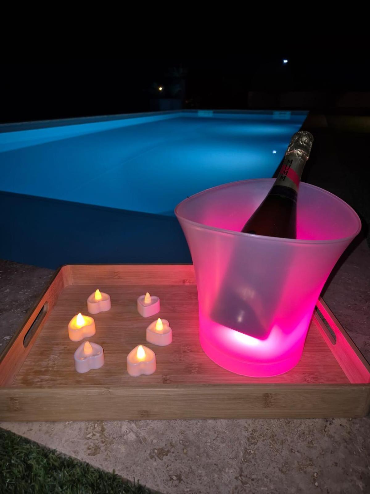 Love Room - Cocon Room - Toulon - 奥利奥斯 外观 照片